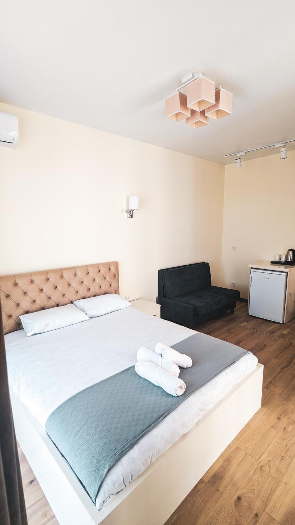 Gg Aparthotel バトゥーミ エクステリア 写真