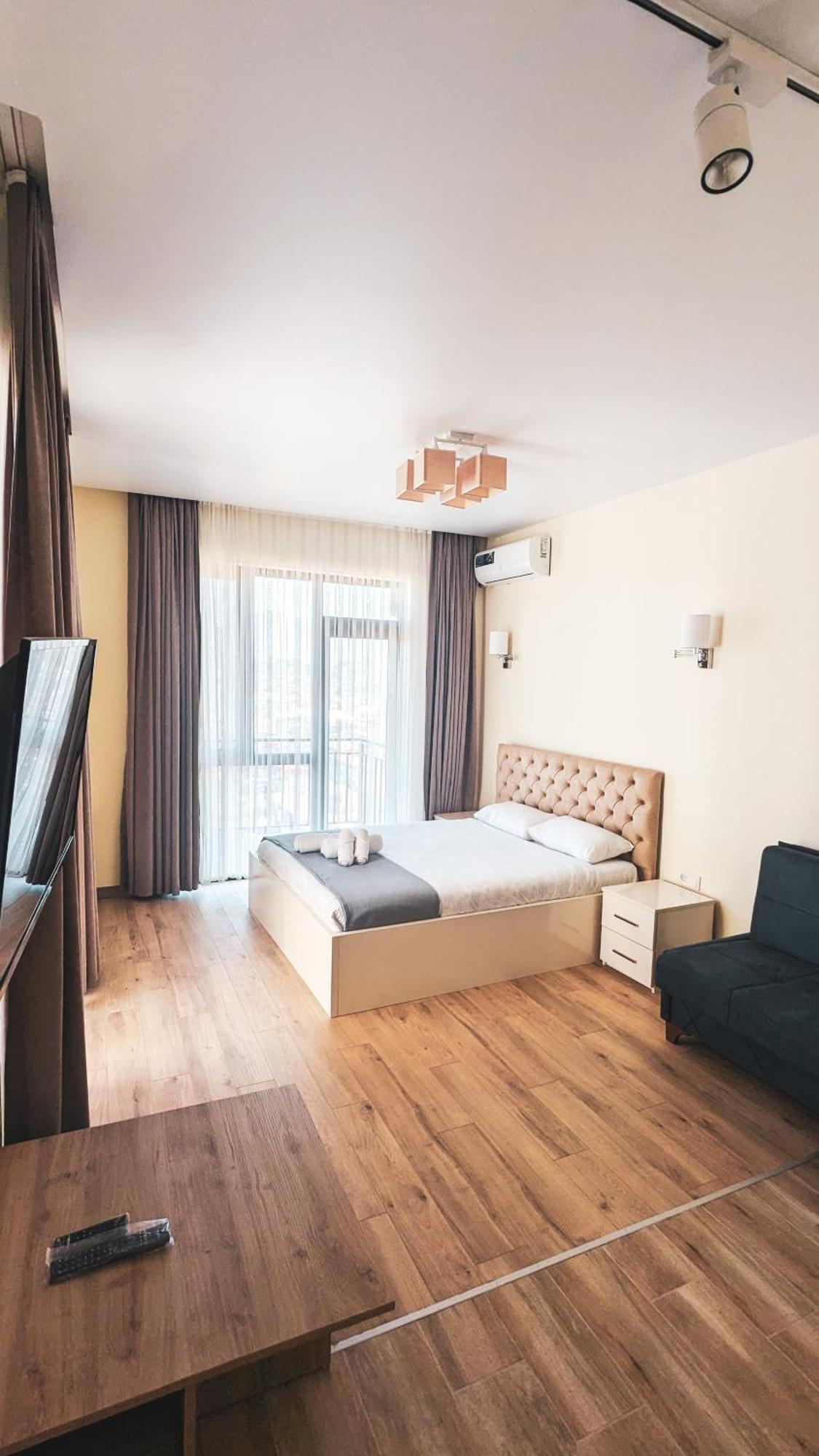 Gg Aparthotel バトゥーミ エクステリア 写真