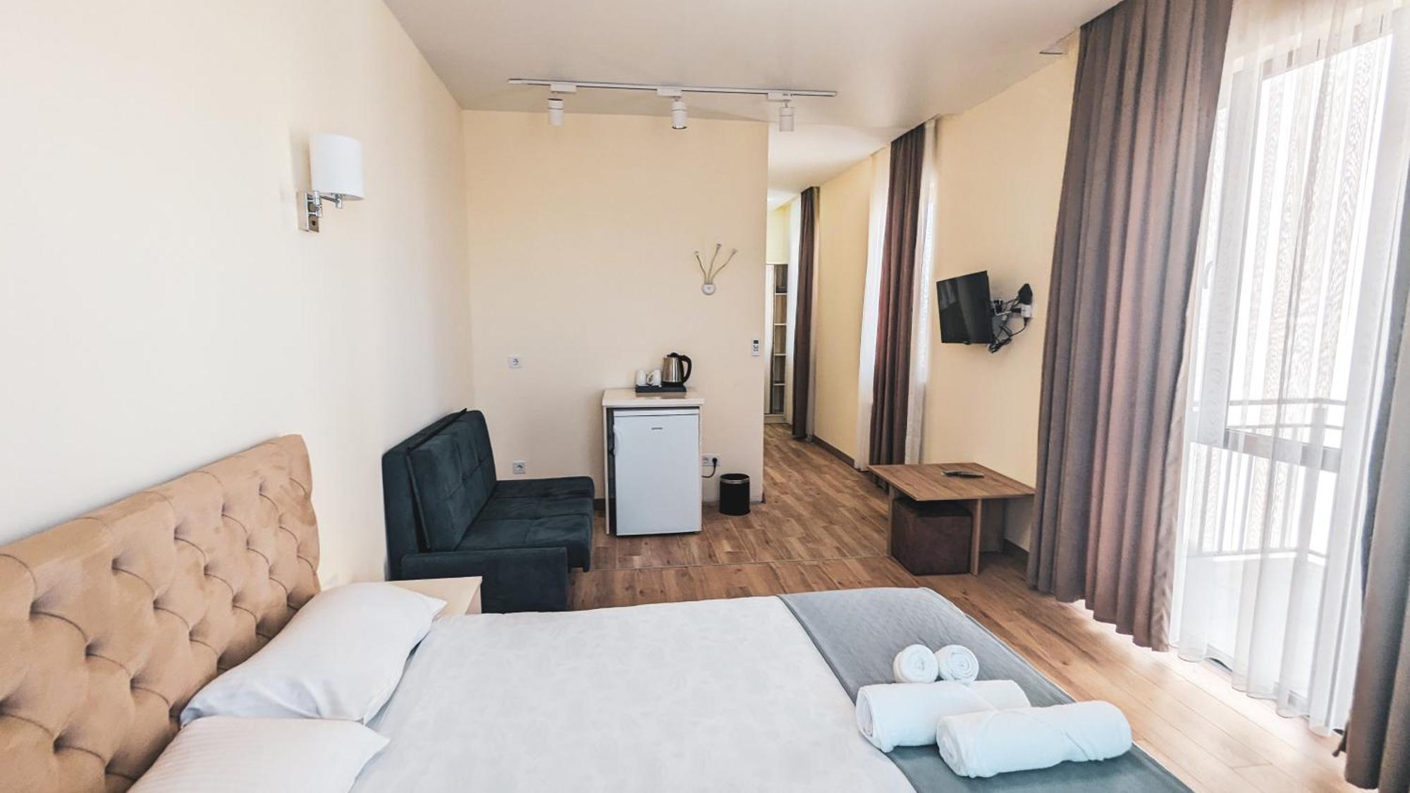 Gg Aparthotel バトゥーミ エクステリア 写真